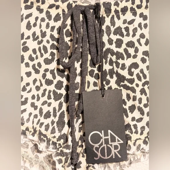 ​🐆 Chaser NWT Leopard Print Ruffle Hem Lounge Shorts Small ✨ - Picture 3 of 8